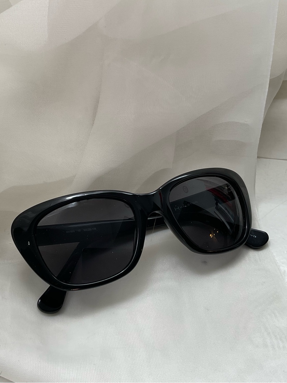 Halston Heritage Black Gloss Oversized Cat-Eye Sunglasses - Picture 4 of 4